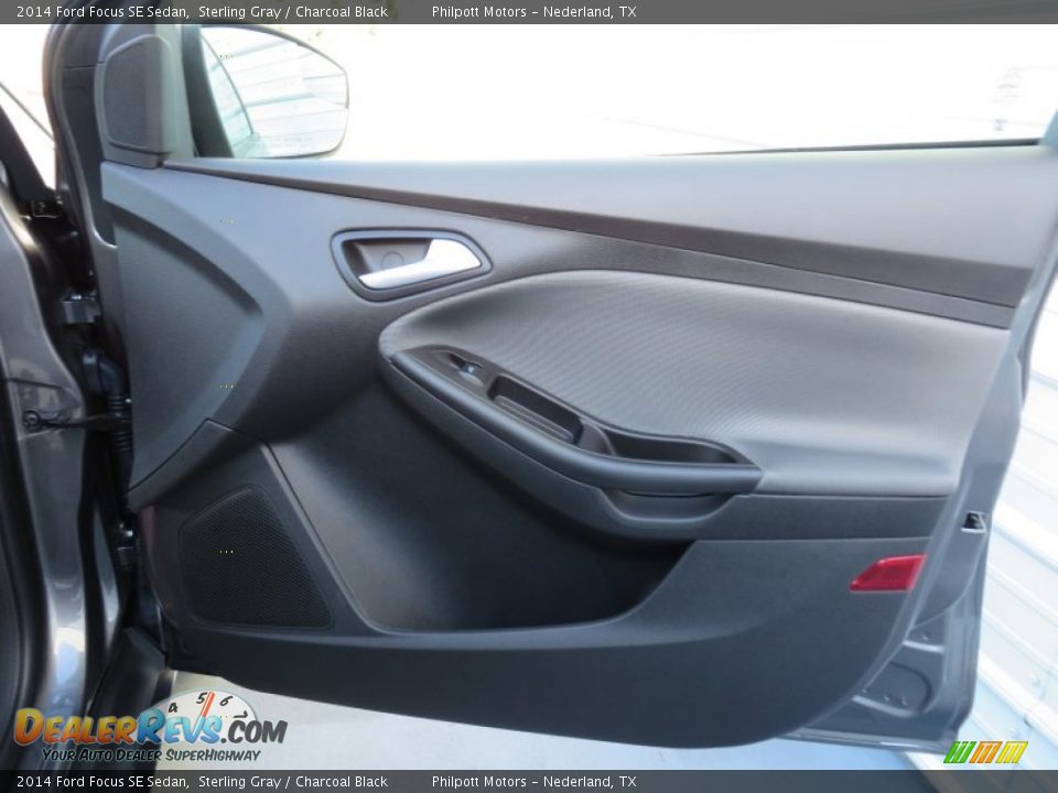 2014 Ford Focus SE Sedan Sterling Gray / Charcoal Black Photo #18