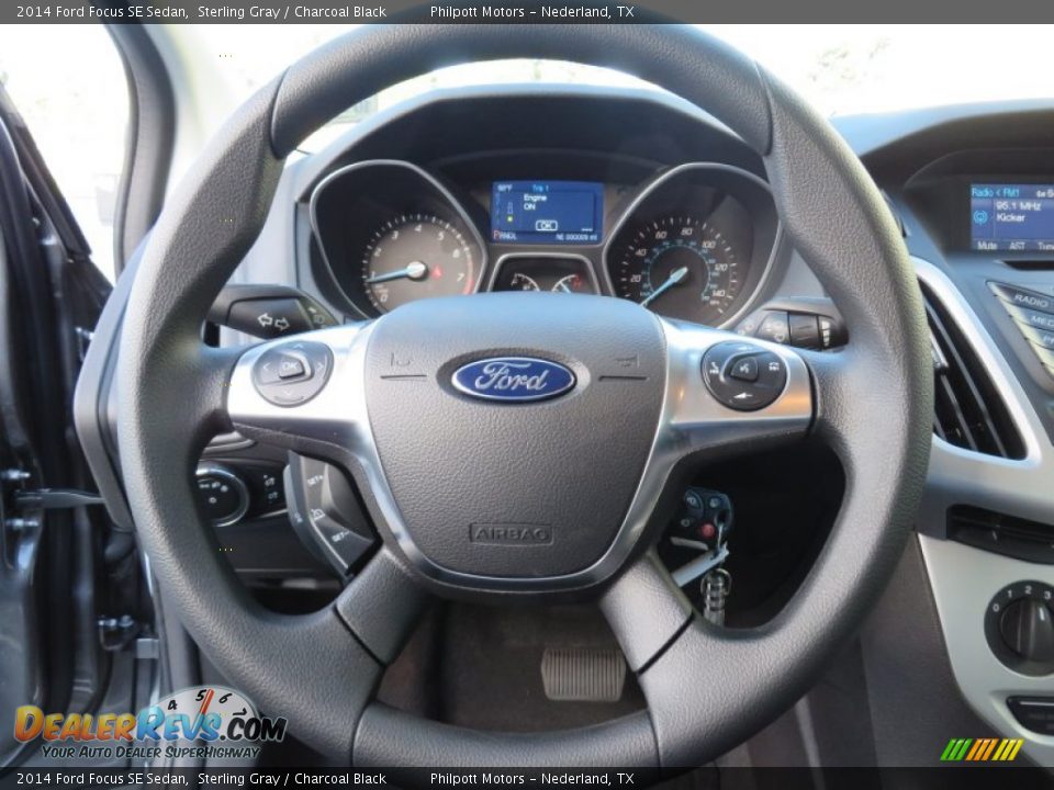 2014 Ford Focus SE Sedan Sterling Gray / Charcoal Black Photo #31
