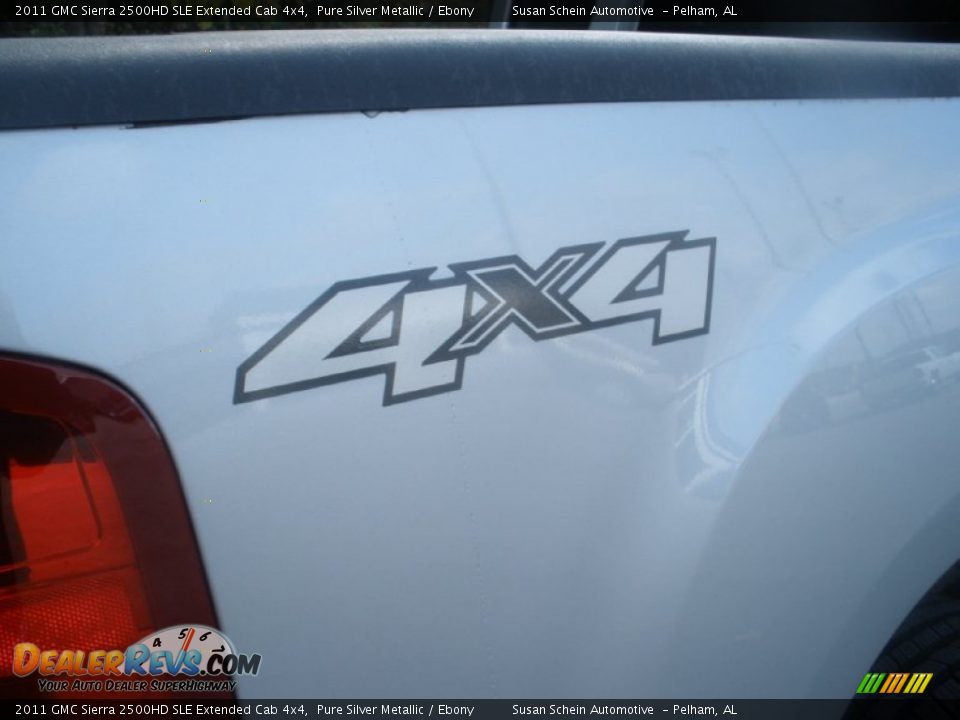 2011 GMC Sierra 2500HD SLE Extended Cab 4x4 Pure Silver Metallic / Ebony Photo #16