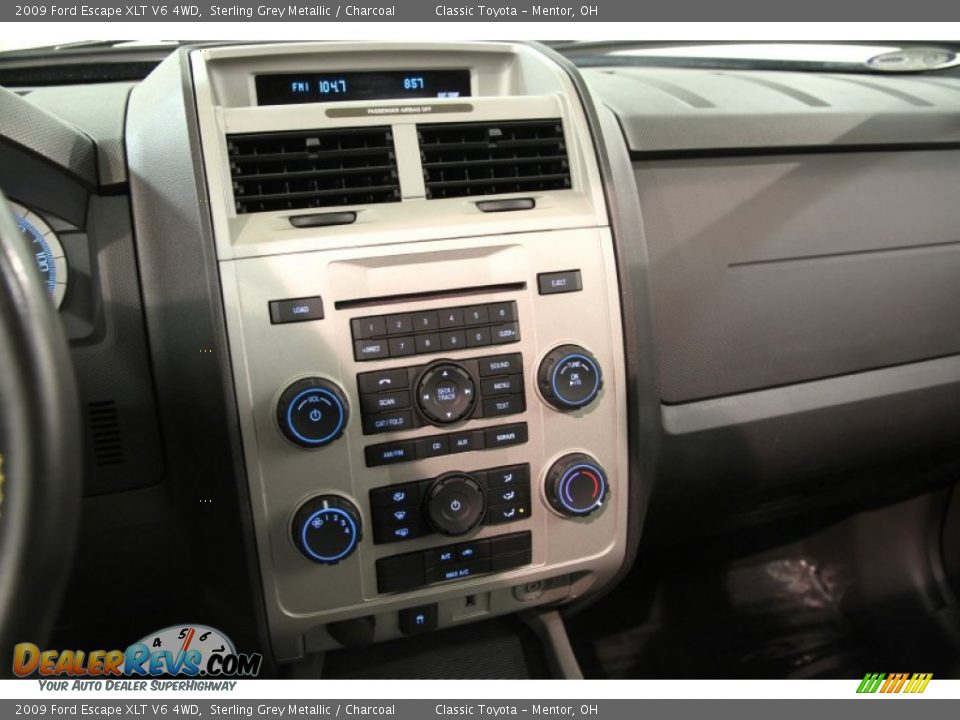 2009 Ford Escape XLT V6 4WD Sterling Grey Metallic / Charcoal Photo #9