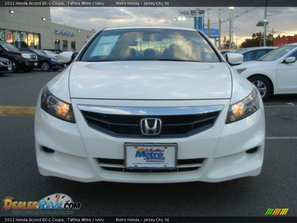 2011 Honda Accord EX-L Coupe Taffeta White / Ivory Photo #2