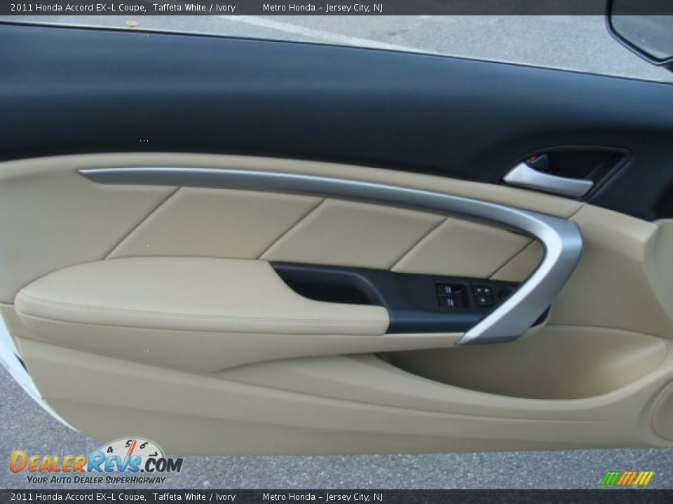 2011 Honda Accord EX-L Coupe Taffeta White / Ivory Photo #7
