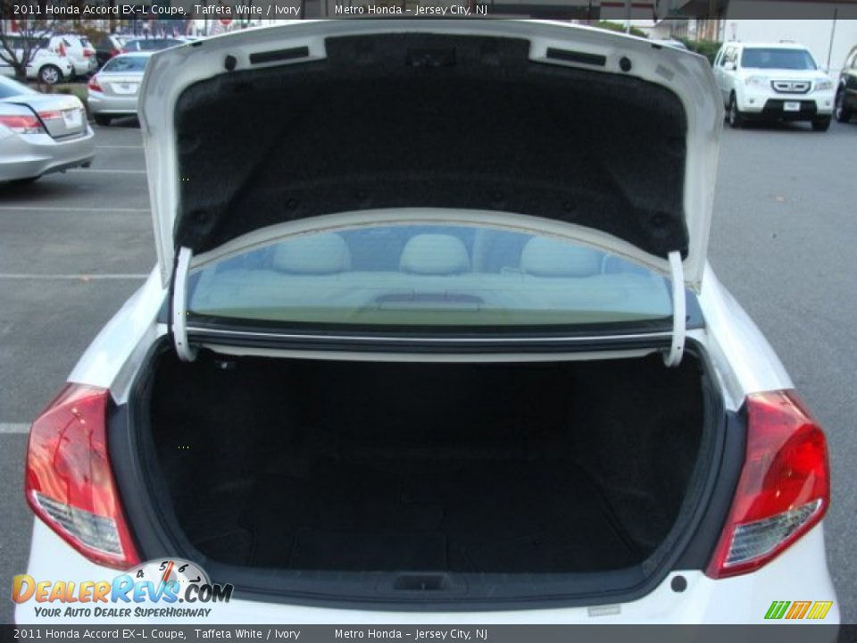 2011 Honda Accord EX-L Coupe Taffeta White / Ivory Photo #14
