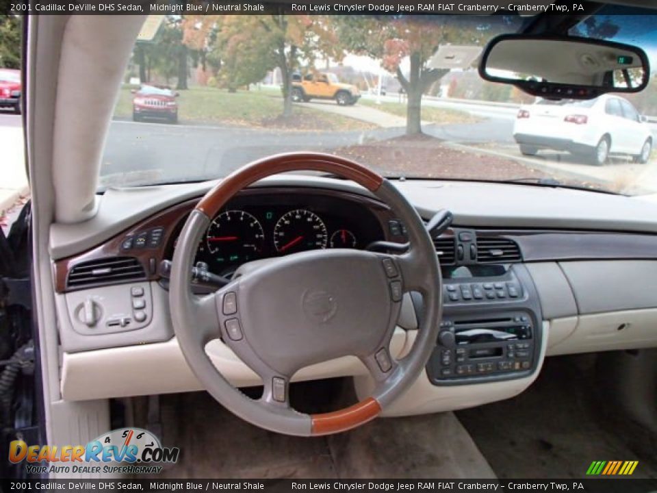 2001 Cadillac DeVille DHS Sedan Midnight Blue / Neutral Shale Photo #14
