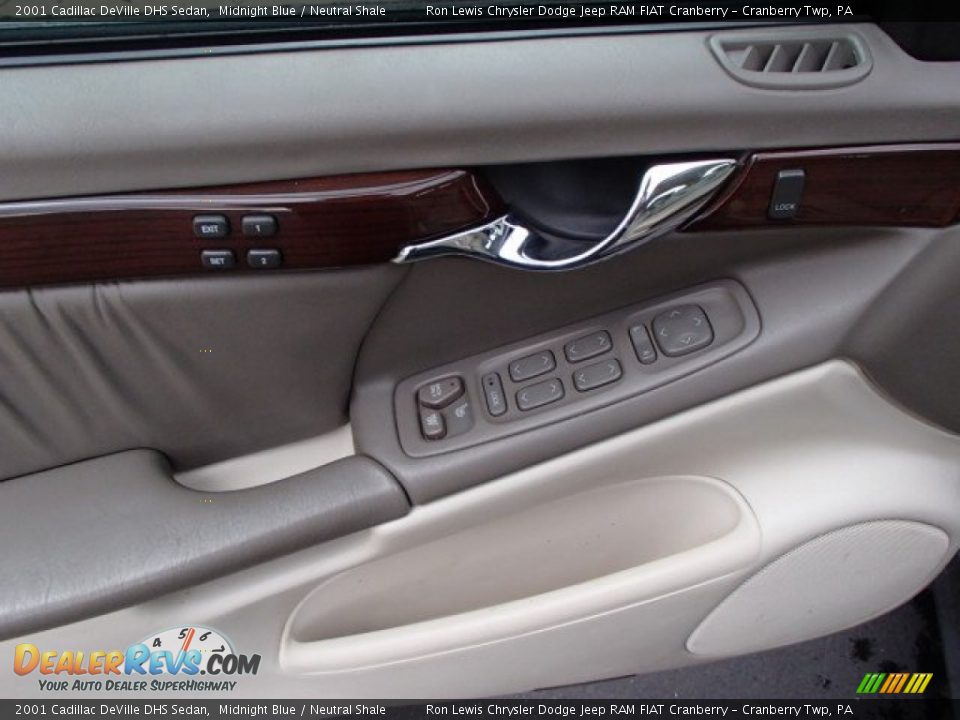 2001 Cadillac DeVille DHS Sedan Midnight Blue / Neutral Shale Photo #15