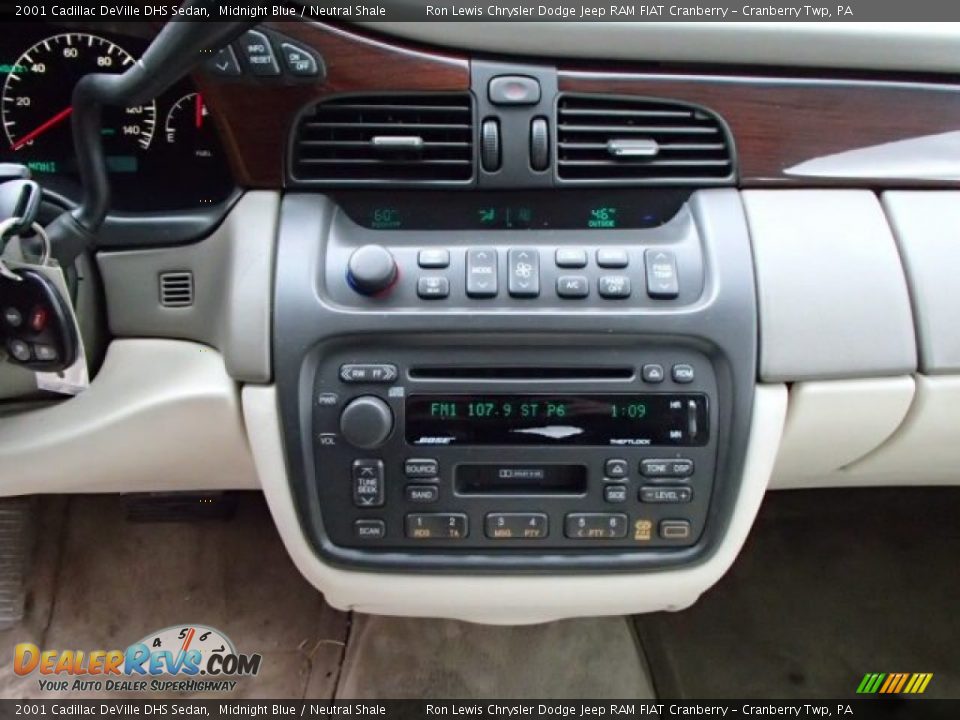 2001 Cadillac DeVille DHS Sedan Midnight Blue / Neutral Shale Photo #16