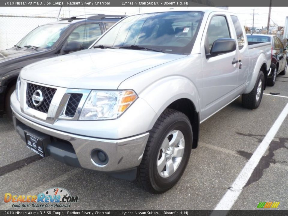 2010 Nissan Altima 3.5 SR Coupe Radiant Silver / Charcoal Photo #3