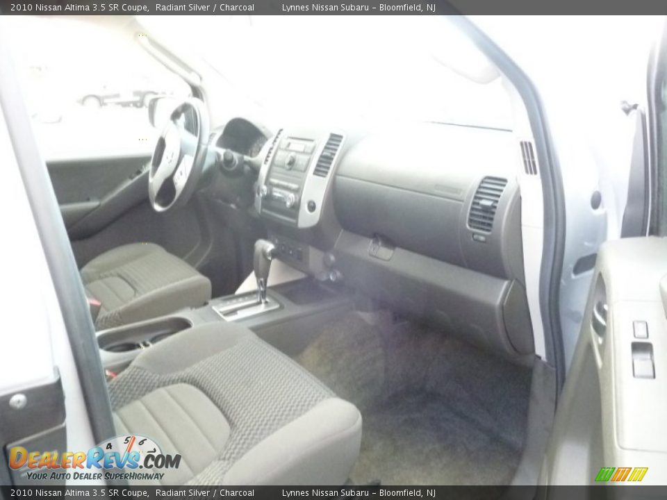 2010 Nissan Altima 3.5 SR Coupe Radiant Silver / Charcoal Photo #7
