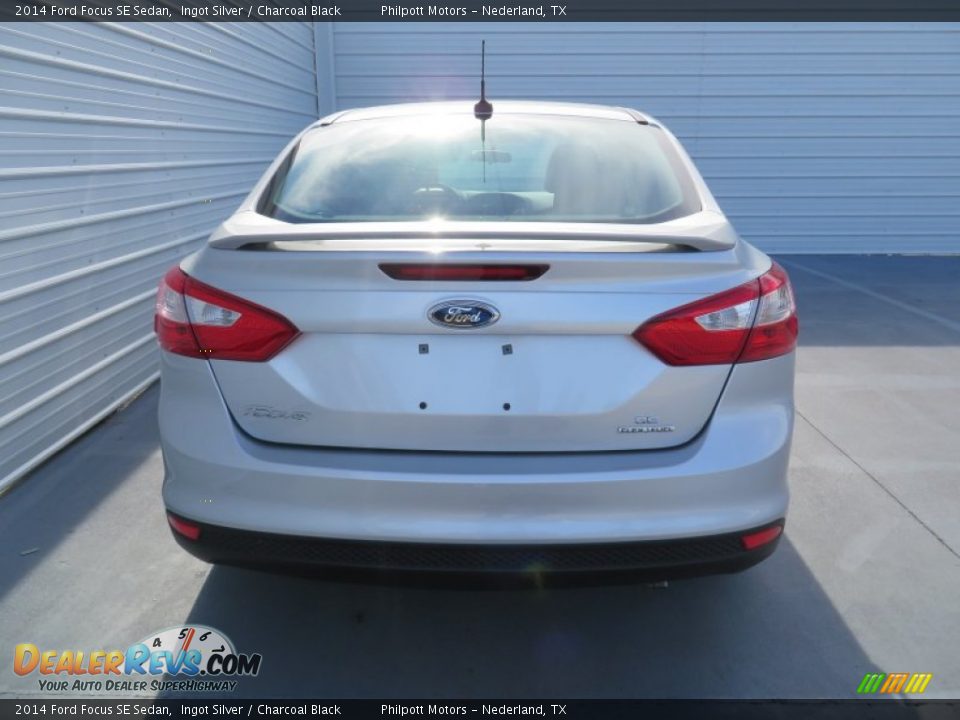 2014 Ford Focus SE Sedan Ingot Silver / Charcoal Black Photo #5