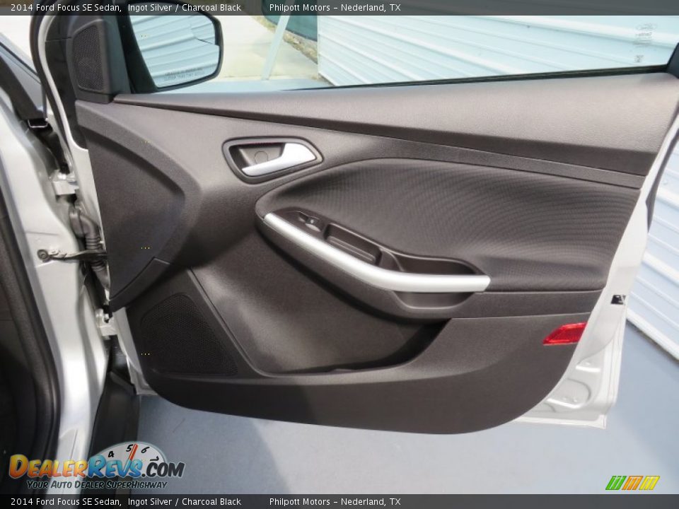 2014 Ford Focus SE Sedan Ingot Silver / Charcoal Black Photo #18
