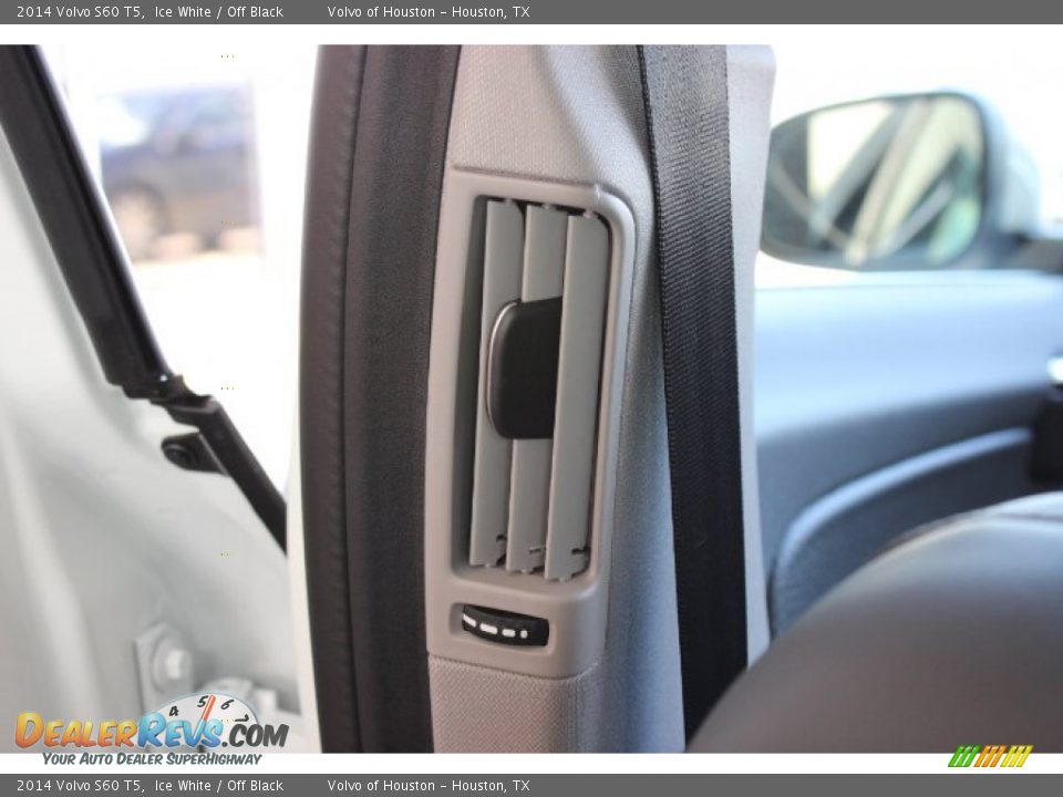2014 Volvo S60 T5 Ice White / Off Black Photo #25