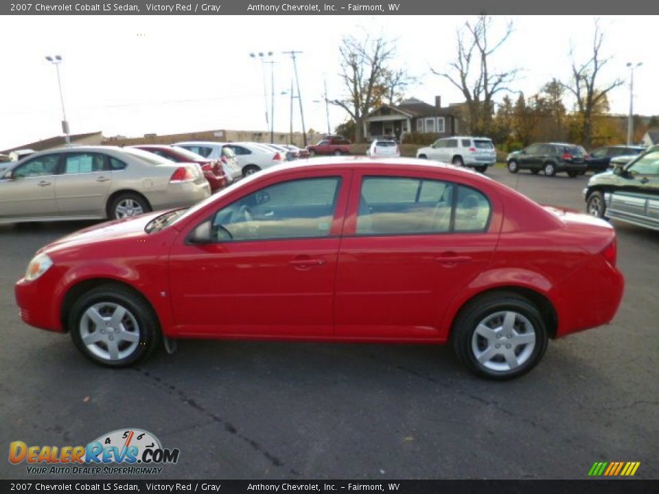 2007 Chevrolet Cobalt LS Sedan Victory Red / Gray Photo #4