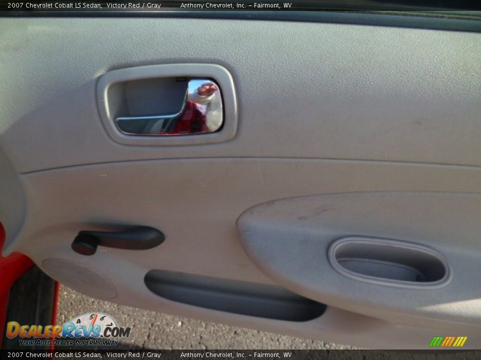 2007 Chevrolet Cobalt LS Sedan Victory Red / Gray Photo #11