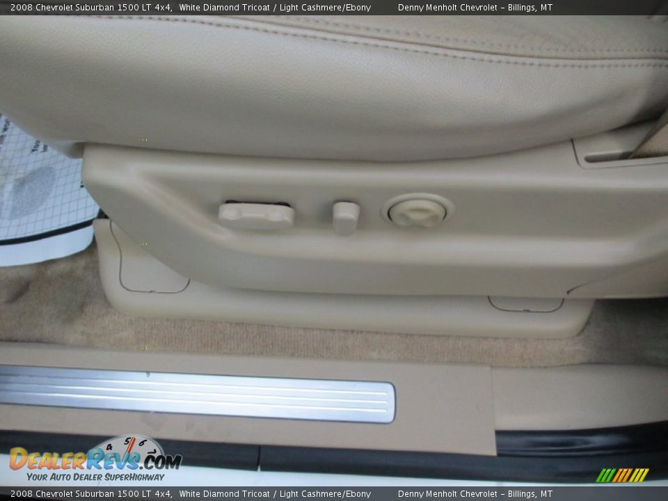 2008 Chevrolet Suburban 1500 LT 4x4 White Diamond Tricoat / Light Cashmere/Ebony Photo #16