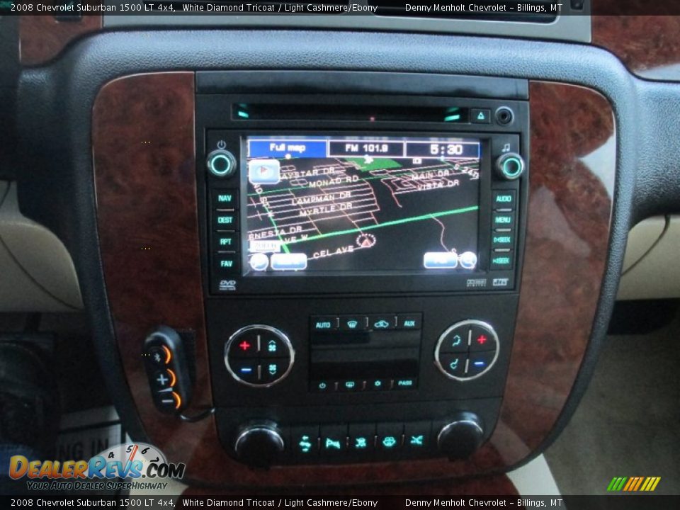 2008 Chevrolet Suburban 1500 LT 4x4 White Diamond Tricoat / Light Cashmere/Ebony Photo #19