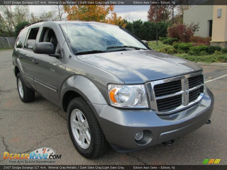 Front 3/4 View of 2007 Dodge Durango SLT 4x4 Photo #11