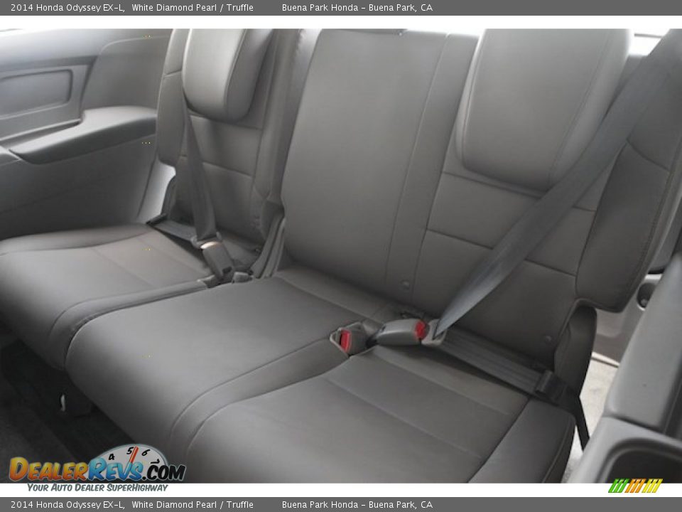 2014 Honda Odyssey EX-L White Diamond Pearl / Truffle Photo #15