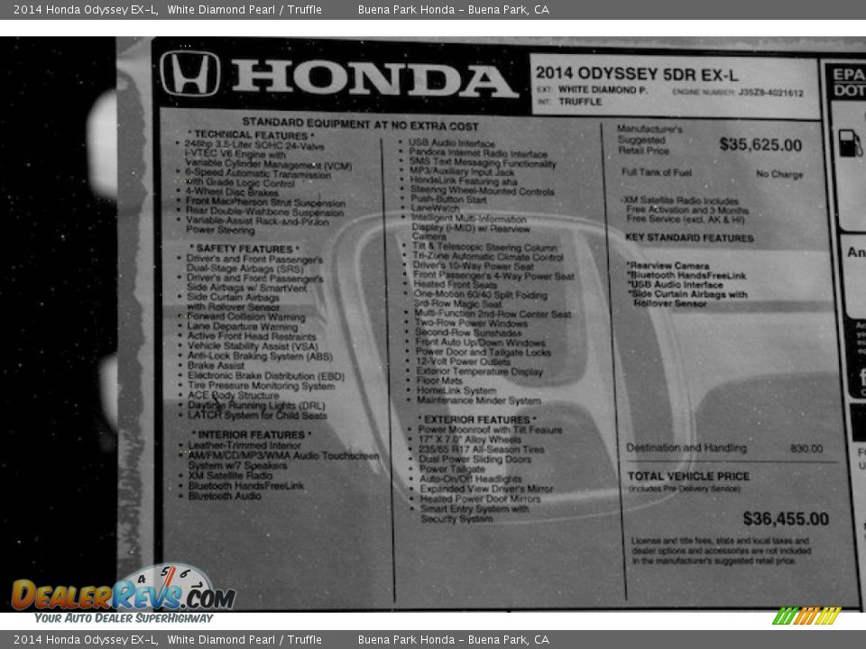 2014 Honda Odyssey EX-L White Diamond Pearl / Truffle Photo #25