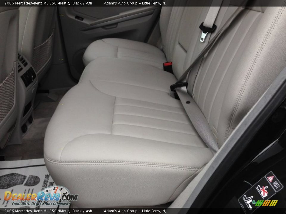 2006 Mercedes-Benz ML 350 4Matic Black / Ash Photo #25