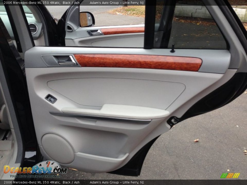 2006 Mercedes-Benz ML 350 4Matic Black / Ash Photo #27
