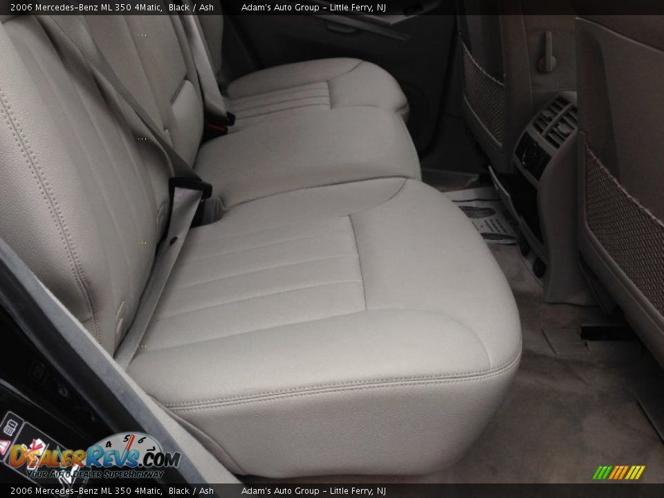 2006 Mercedes-Benz ML 350 4Matic Black / Ash Photo #29
