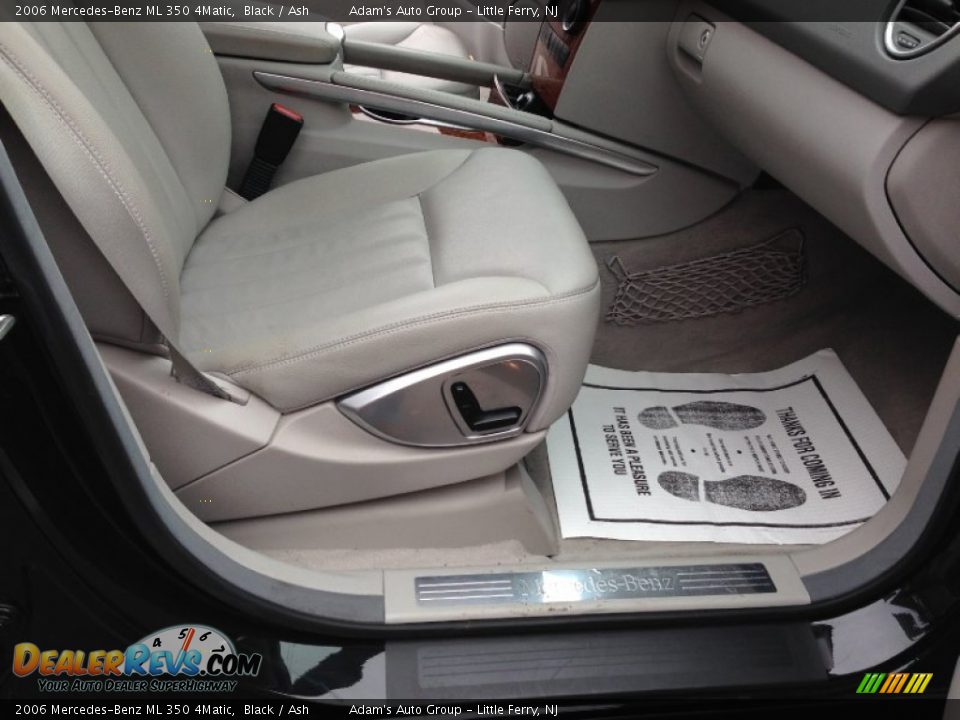 2006 Mercedes-Benz ML 350 4Matic Black / Ash Photo #33