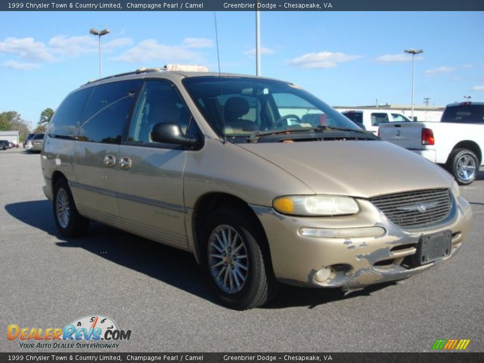 1999 Chrysler Town & Country Limited Champagne Pearl / Camel Photo #14