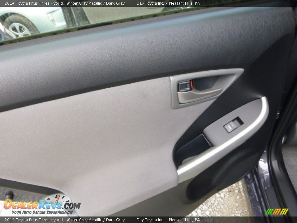 2014 Toyota Prius Three Hybrid Winter Gray Metallic / Dark Gray Photo #13