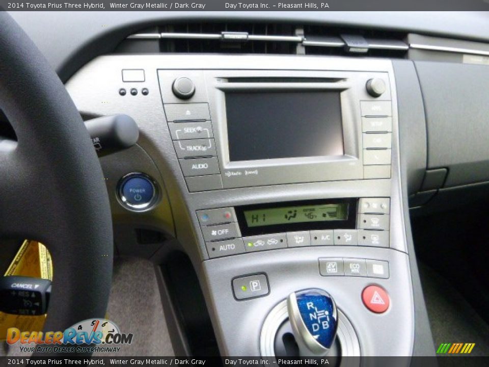 2014 Toyota Prius Three Hybrid Winter Gray Metallic / Dark Gray Photo #18