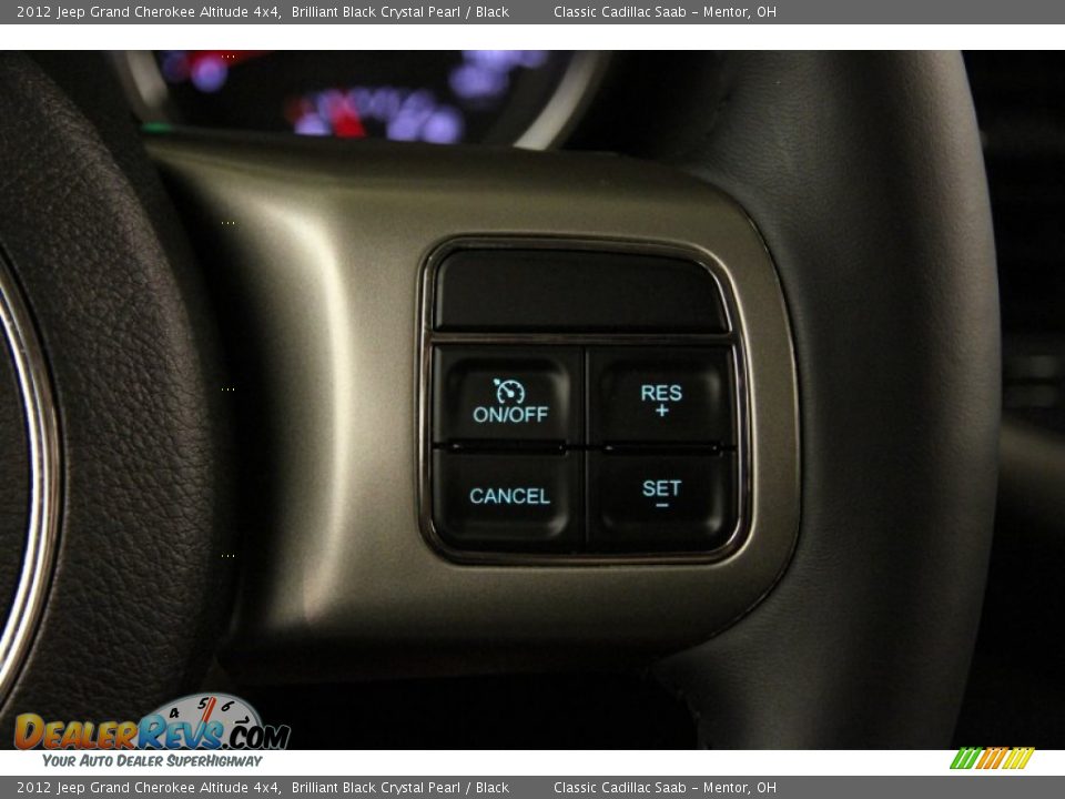 2012 Jeep Grand Cherokee Altitude 4x4 Brilliant Black Crystal Pearl / Black Photo #8
