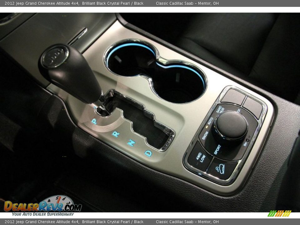 2012 Jeep Grand Cherokee Altitude 4x4 Brilliant Black Crystal Pearl / Black Photo #32
