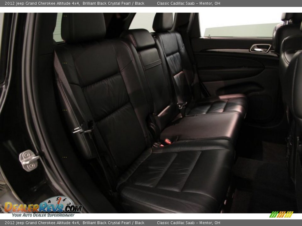 2012 Jeep Grand Cherokee Altitude 4x4 Brilliant Black Crystal Pearl / Black Photo #35