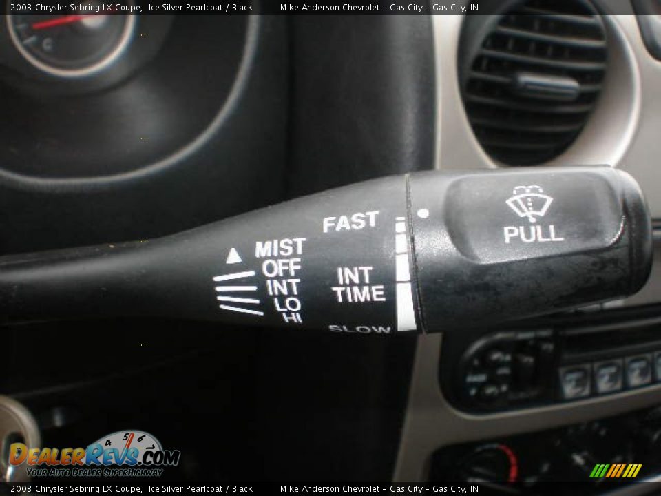2003 Chrysler Sebring LX Coupe Ice Silver Pearlcoat / Black Photo #22