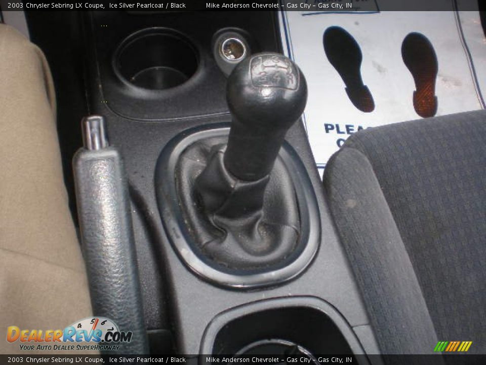 2003 Chrysler Sebring LX Coupe Ice Silver Pearlcoat / Black Photo #24