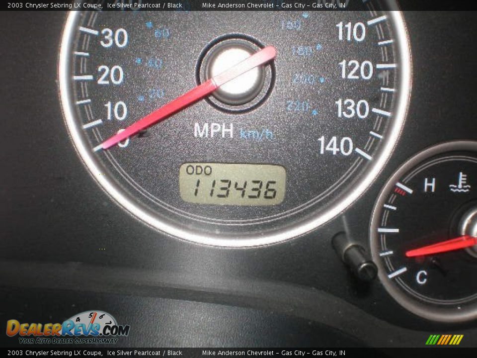 2003 Chrysler Sebring LX Coupe Ice Silver Pearlcoat / Black Photo #25