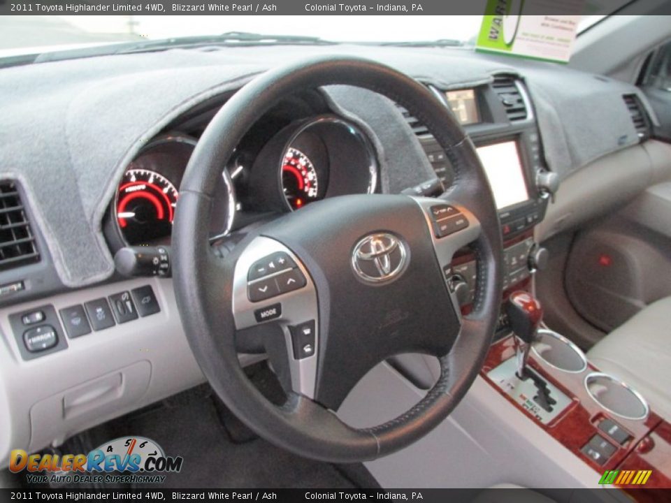 2011 Toyota Highlander Limited 4WD Blizzard White Pearl / Ash Photo #14