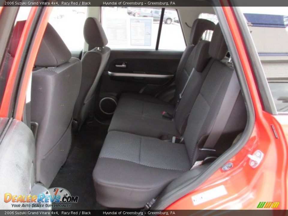 2006 Suzuki Grand Vitara 4x4 Racy Red / Black Photo #19
