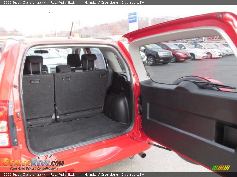 2006 Suzuki Grand Vitara 4x4 Racy Red / Black Photo #20