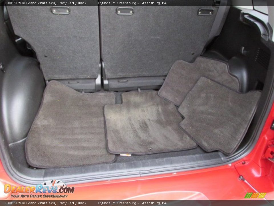 2006 Suzuki Grand Vitara 4x4 Racy Red / Black Photo #21