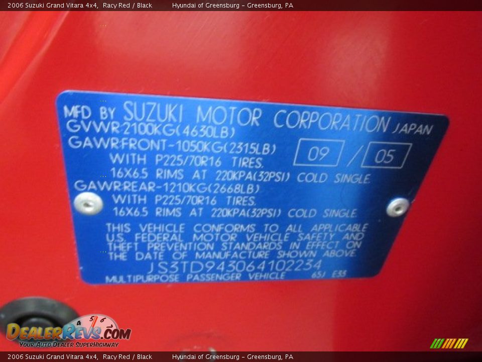2006 Suzuki Grand Vitara 4x4 Racy Red / Black Photo #24