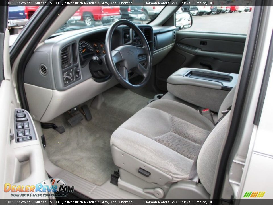 2004 Chevrolet Suburban 1500 LT Silver Birch Metallic / Gray/Dark Charcoal Photo #6