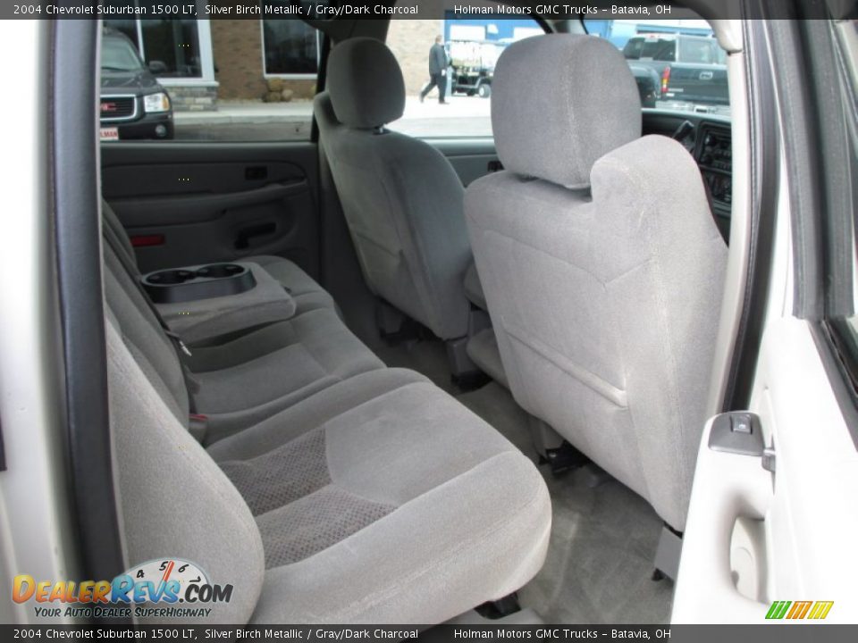 2004 Chevrolet Suburban 1500 LT Silver Birch Metallic / Gray/Dark Charcoal Photo #23