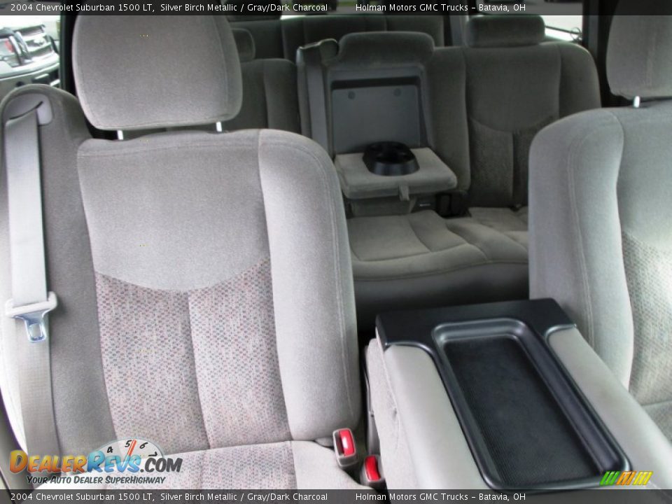 2004 Chevrolet Suburban 1500 LT Silver Birch Metallic / Gray/Dark Charcoal Photo #26