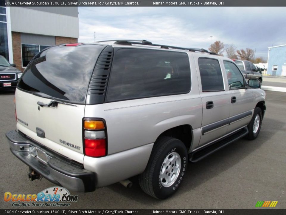 2004 Chevrolet Suburban 1500 LT Silver Birch Metallic / Gray/Dark Charcoal Photo #27