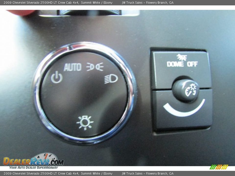 2009 Chevrolet Silverado 2500HD LT Crew Cab 4x4 Summit White / Ebony Photo #20