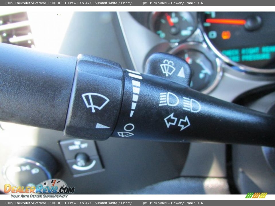2009 Chevrolet Silverado 2500HD LT Crew Cab 4x4 Summit White / Ebony Photo #23