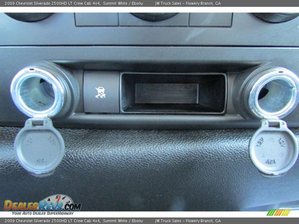 2009 Chevrolet Silverado 2500HD LT Crew Cab 4x4 Summit White / Ebony Photo #30