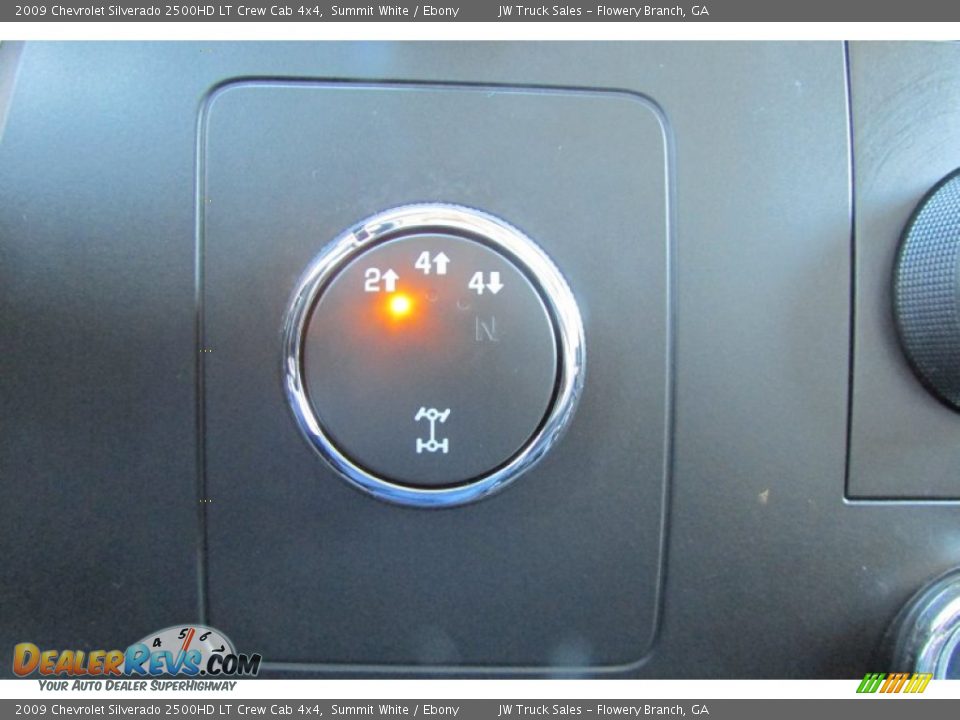 2009 Chevrolet Silverado 2500HD LT Crew Cab 4x4 Summit White / Ebony Photo #31