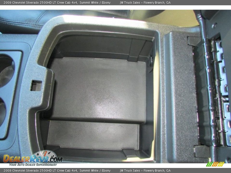 2009 Chevrolet Silverado 2500HD LT Crew Cab 4x4 Summit White / Ebony Photo #34