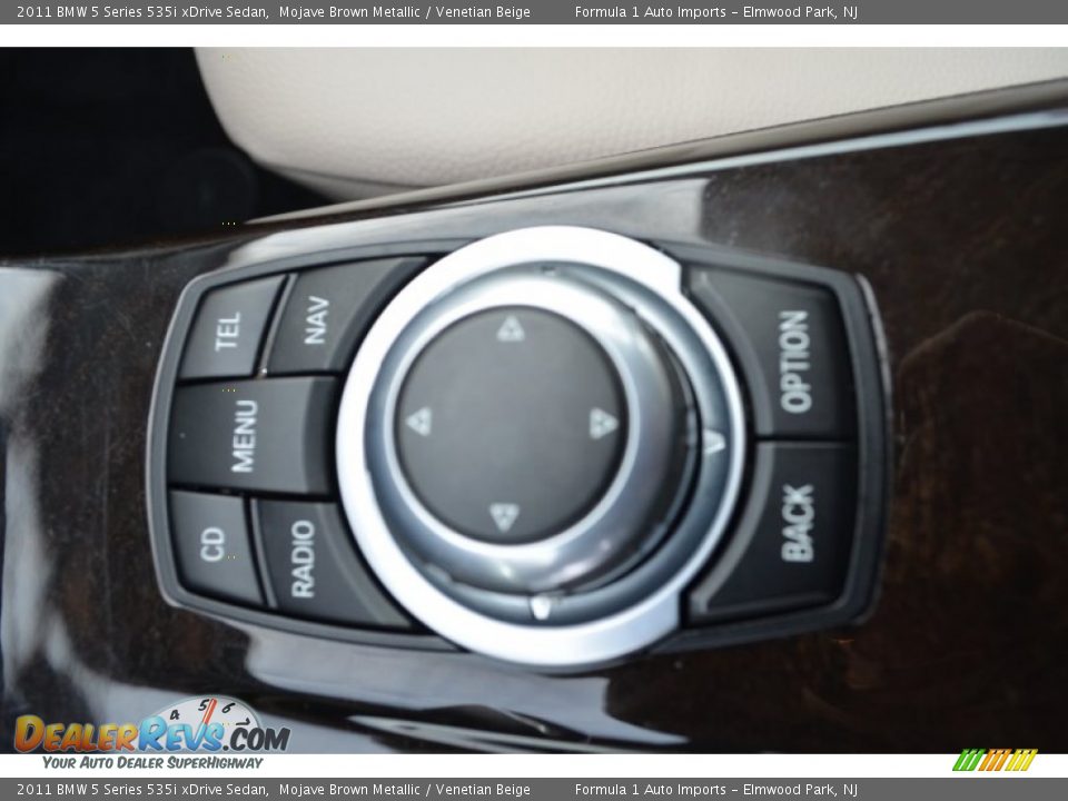2011 BMW 5 Series 535i xDrive Sedan Mojave Brown Metallic / Venetian Beige Photo #16